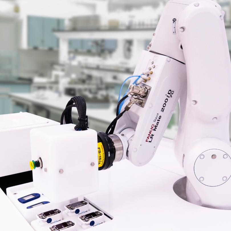 Robots and Cobots , cobot robot, collaborative robots in manufacturing